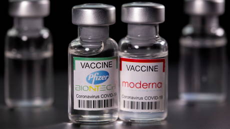 US health authorities were investigating side effects of Pfizer-BioNTech and Moderna Covid-19 vaccines (March 19, 2021 illustration).