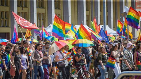 Demonstrators take part in the Equality March in support of the LGBT community, in Lodz, Poland June 26, 2021. © Reuters / Marcin Stepien / Agencja Gazeta