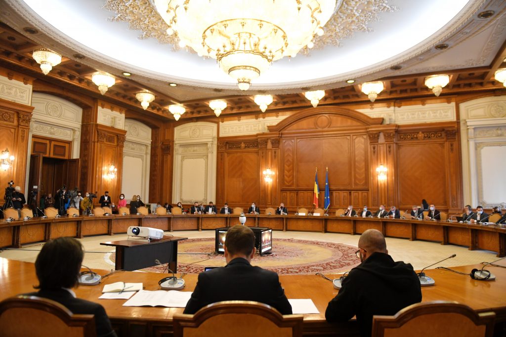 Catalin Drula, ministrul Transporturilor in cabinetul premierului desemnat Dacian Ciolos, este audiat in comisia parlamentara de specialitate, marti, 19 octombrie 2021, la Palatul Parlamentului. ANDREEA ALEXANDRU / MEDIAFAX FOTO