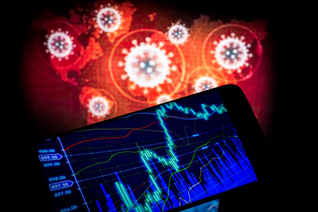 BILANȚUL PROVIZORIU: Aproape 1.300 de cazuri noi şi 100 de decese