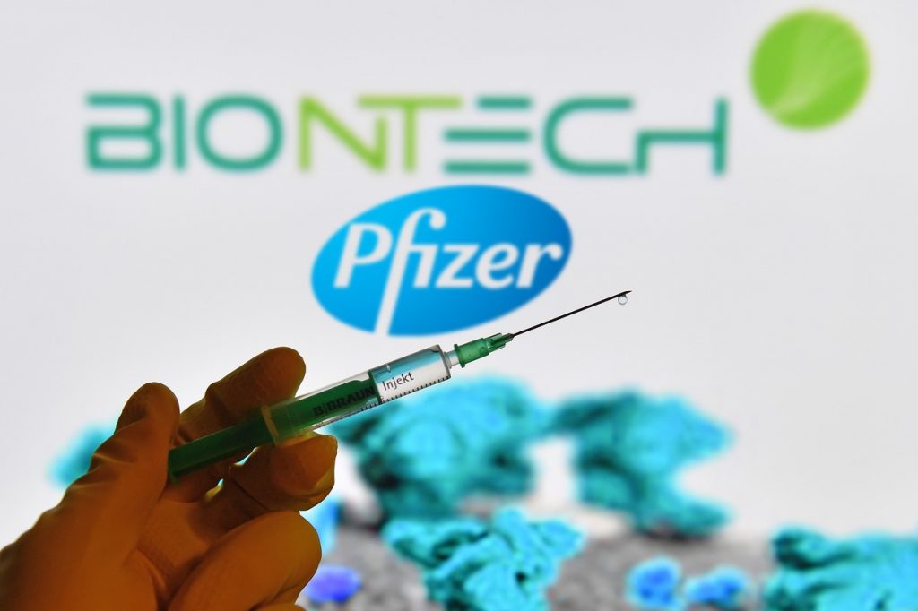 Ce spune guvernul despre posibilele reacţii alergice raportate după administrarea vaccinului COVID-19 Pfizer/BioNTech