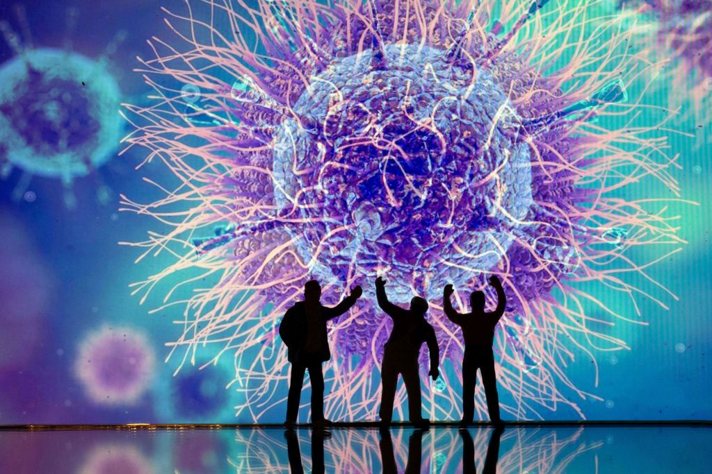 Coronavirus și oamenii.