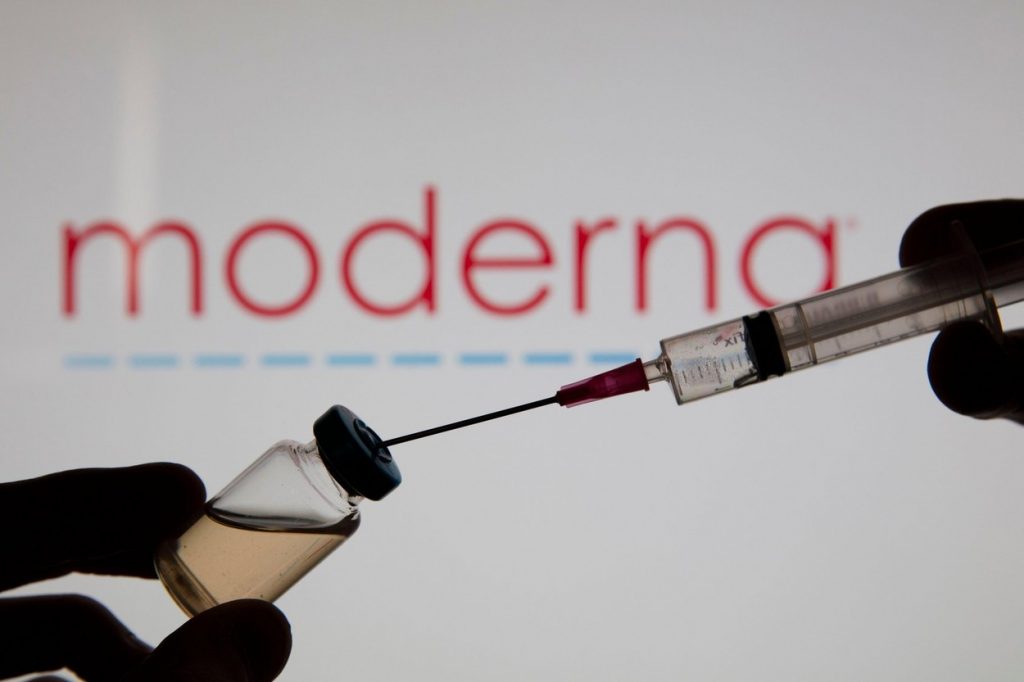 Șeful Moderna dezvăluie când se va încheia pandemia