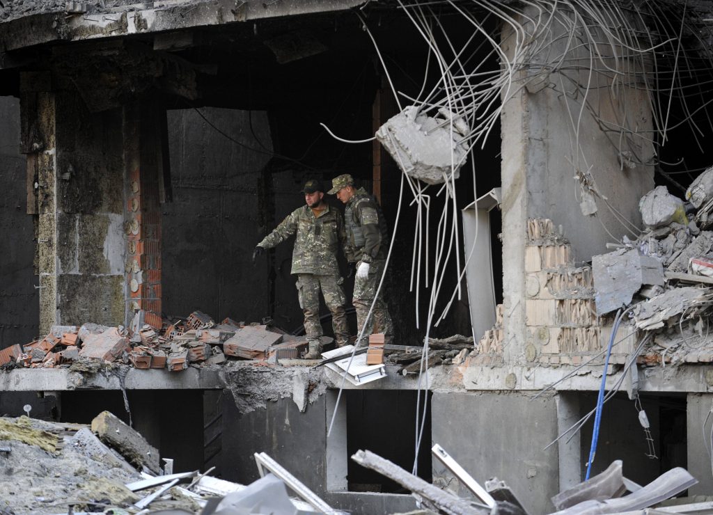 Rusia bombardează spitalele și farmaciile din Ucraina fără milă